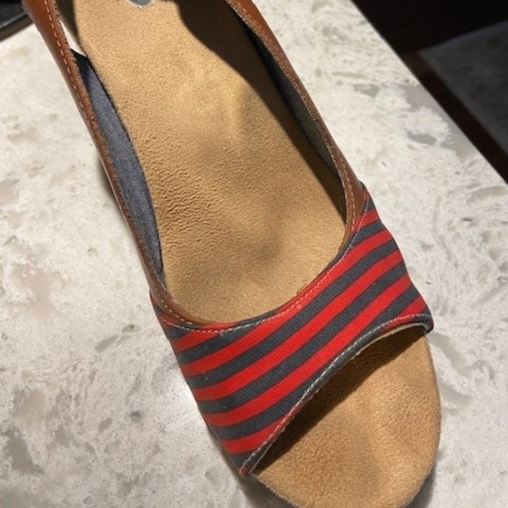 Wedge sandals